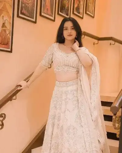 Escort Service In Bahoriband